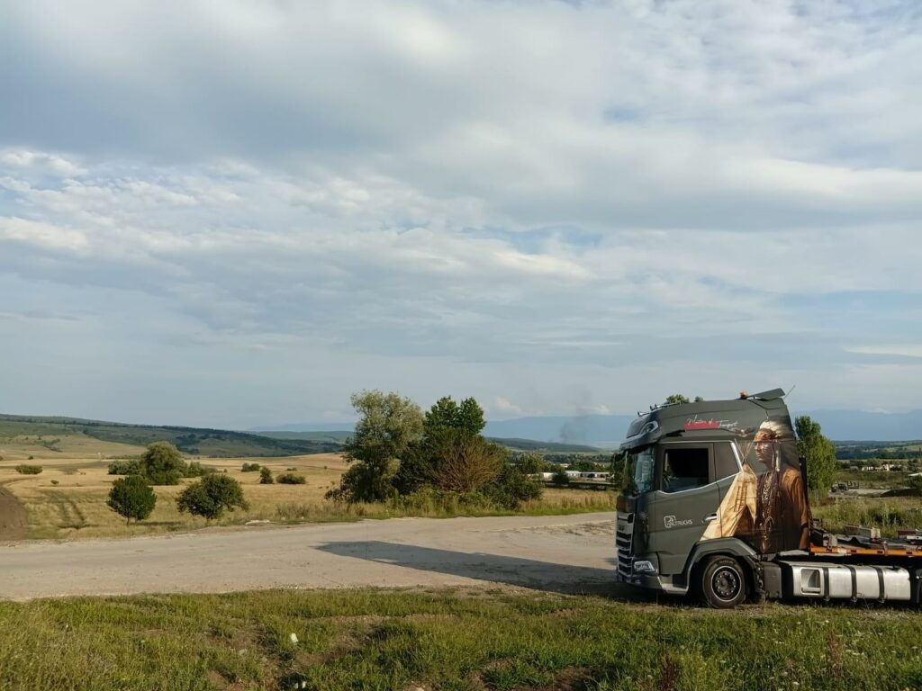 Transport Roumanie Europe – camion KALTRUCKS pour le transport de marchandises industrielles